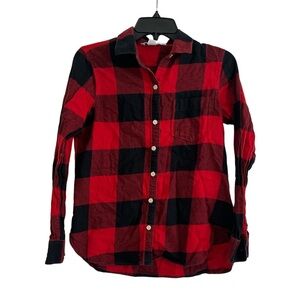 Women’s Old Navy Black and Red Flannel